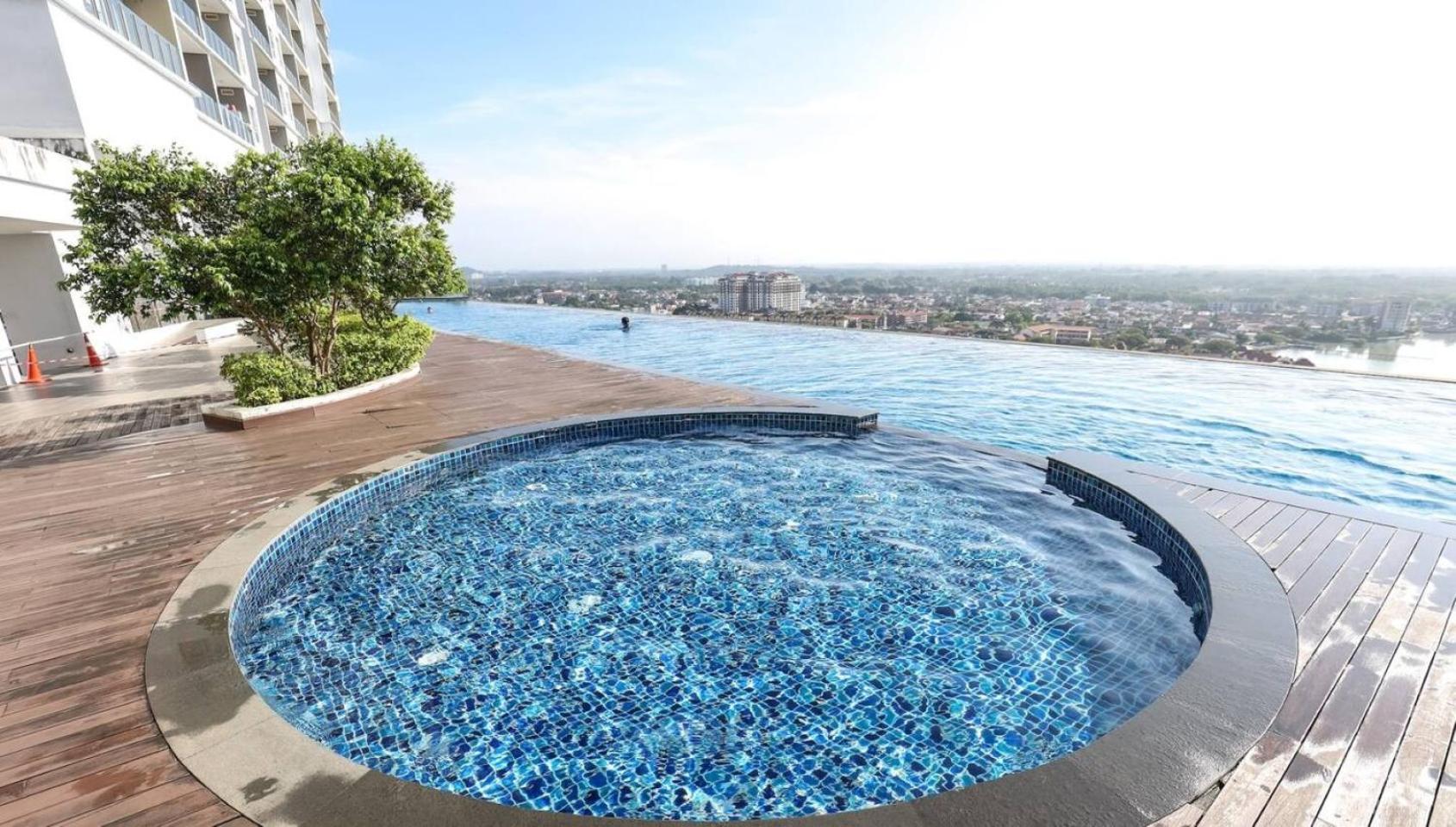 Silverscape Seaview Residence Melaka Exterior photo