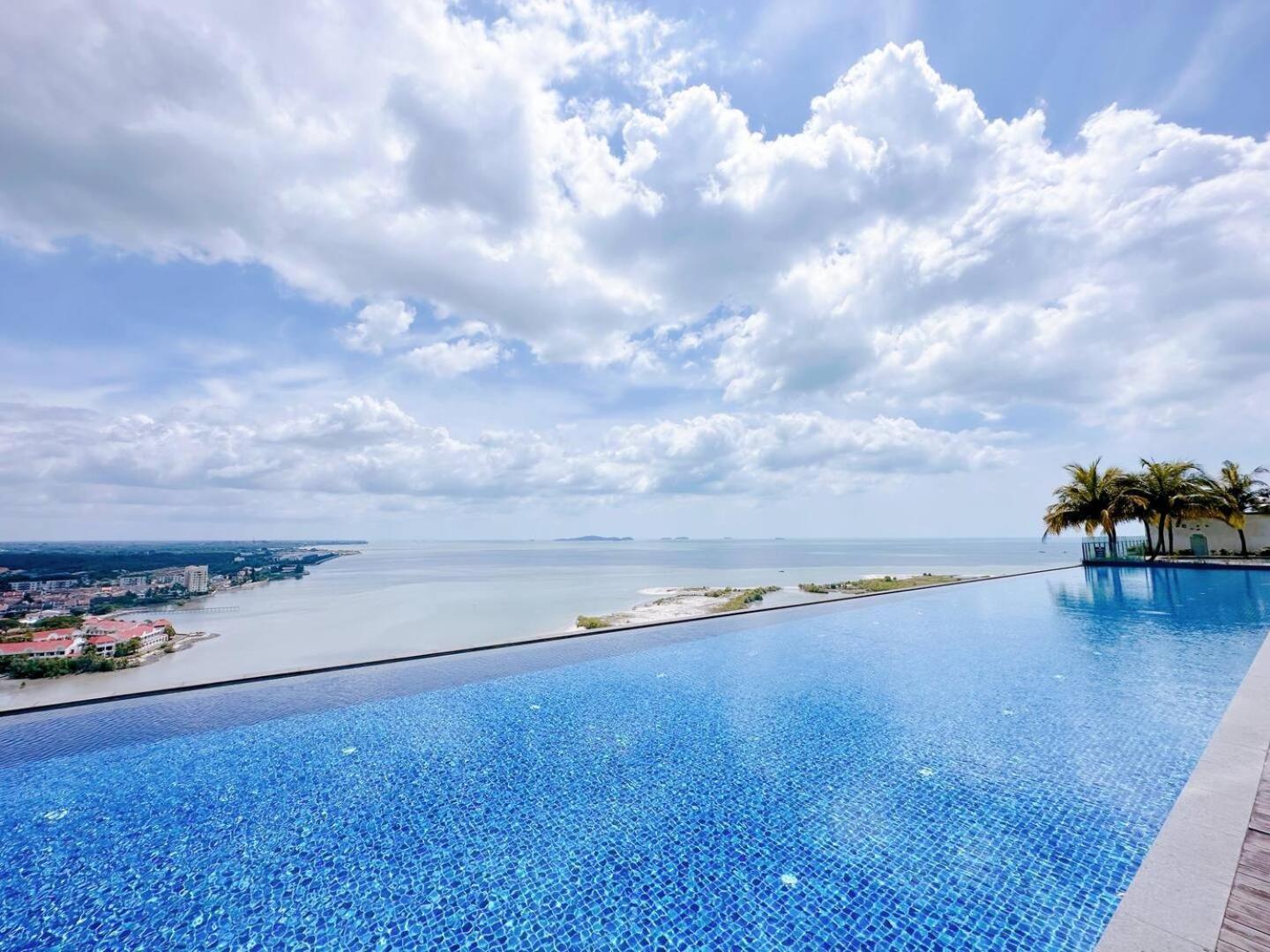 Silverscape Seaview Residence Melaka Exterior photo